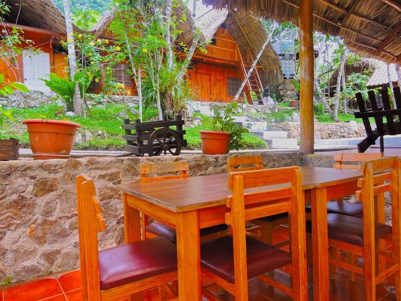 Hostal Portal De Champey