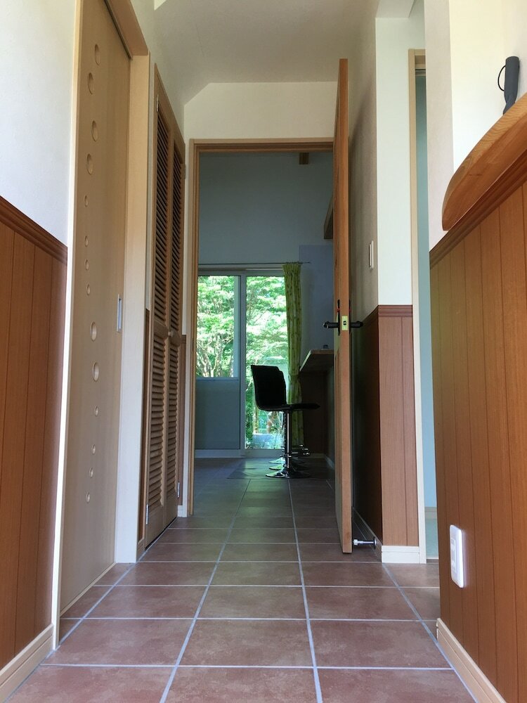 Guests & Dogs House Hale Ilio