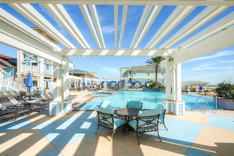 Pointe West By Ab Sea Resorts