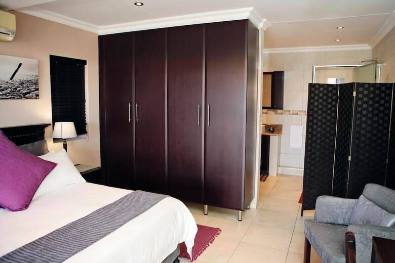 Bed & Breakfast Aloes No.21