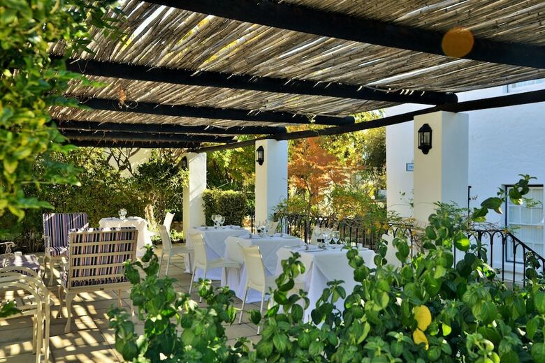 Mont D'or Swartberg Hotel