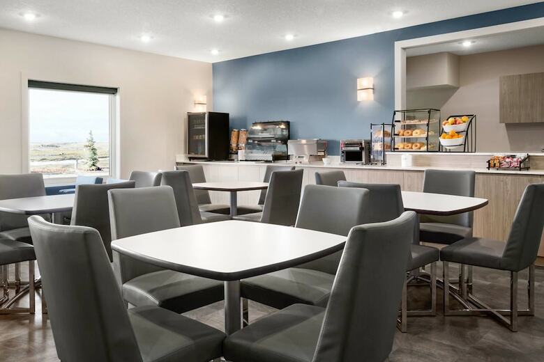 Hotel Days Inn By Wyndham Calgary North Balzac