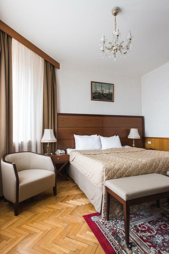 President-hotel