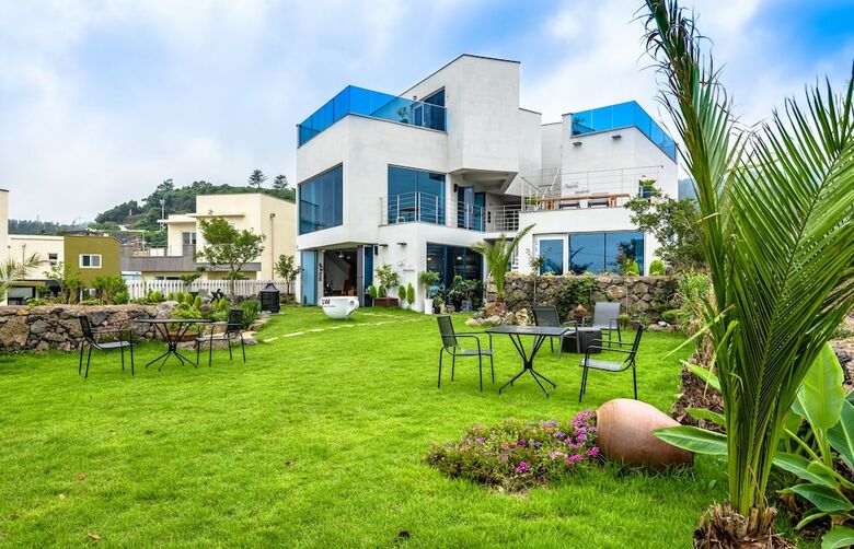 Pension Jejudawa Poolvilla