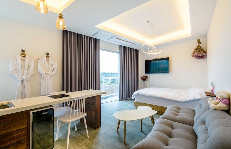 Pension Jejudawa Poolvilla