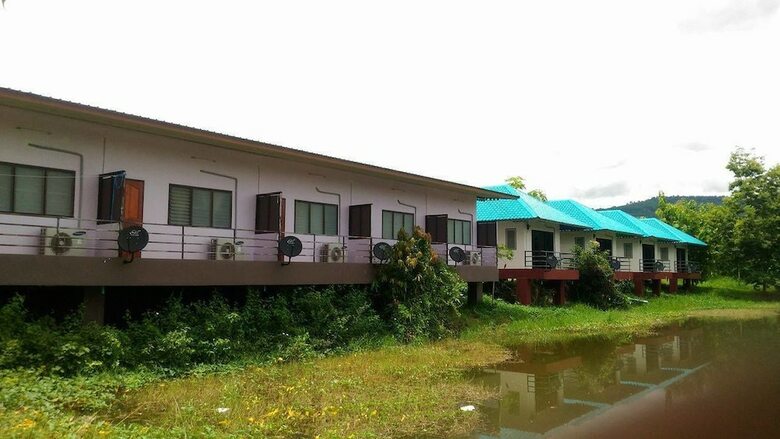 Hotel Baan Suan Chiva Saran