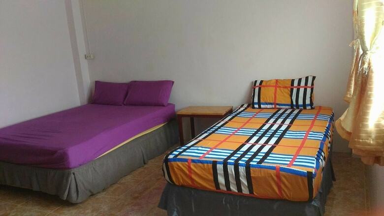Hotel Baan Suan Chiva Saran