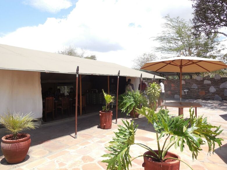 Olkeri Mara Safari Camp