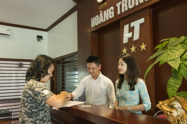 Hoang Trung Co To Hotel