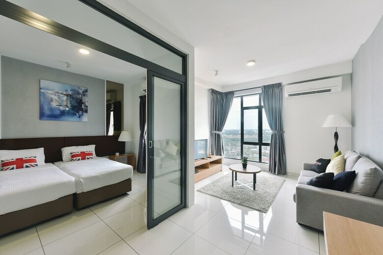 Apartamentos 1 Tebrau Suites By Subhome
