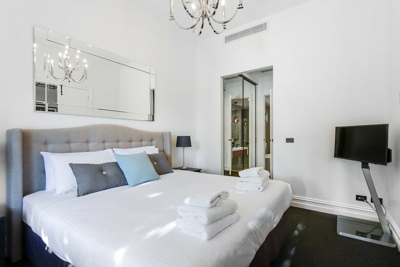 Boutique Stays - County Down, Port Melbourne