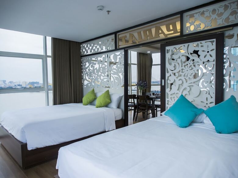 Pariat Hotel