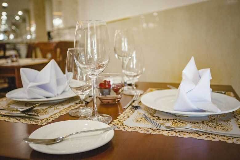 Pariat Hotel