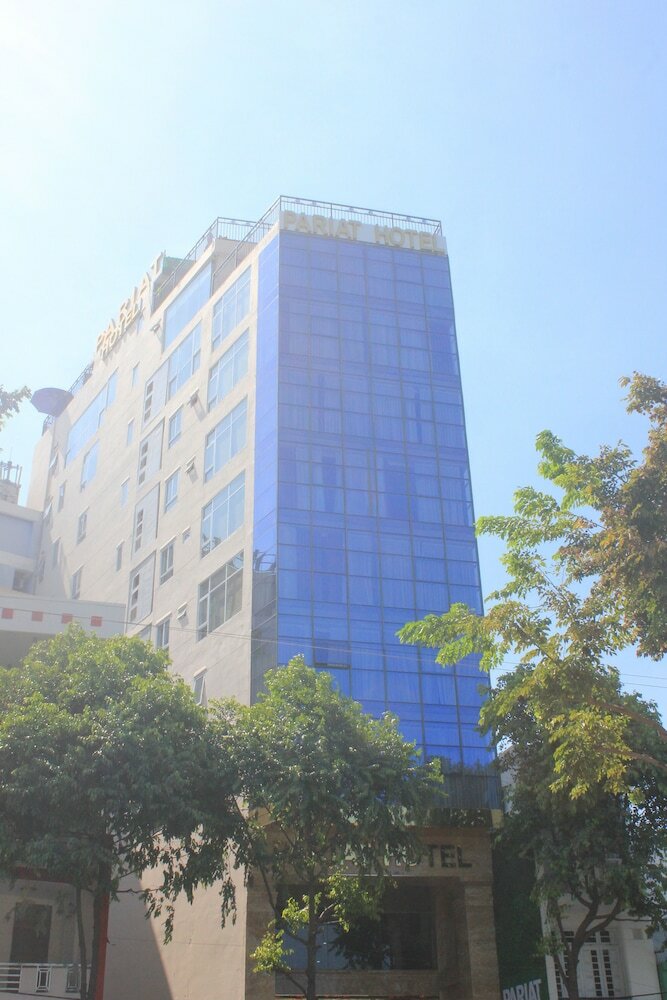 Pariat Hotel