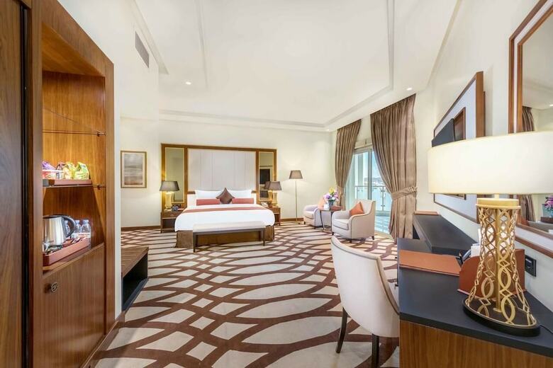 Bayat By Cristal Hotel
