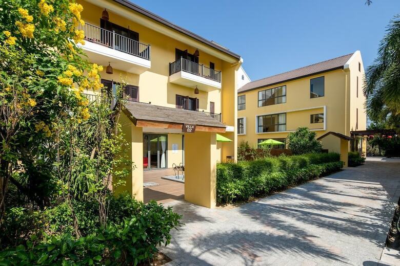Hotel Hoa Co Villas