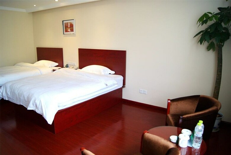 Greentree Inn Yangzhou West Kaifa Road Baolong Square Express Hotel