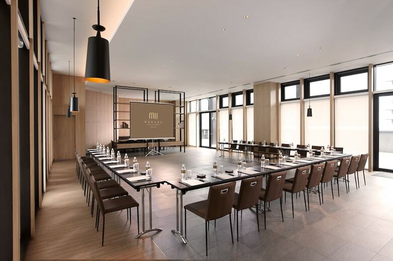 Mu Jiao XI Hotel