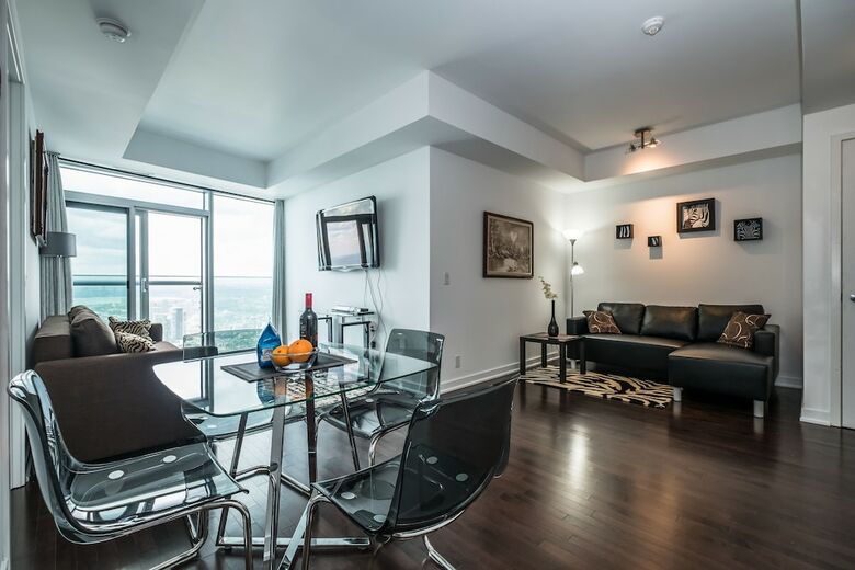 Condo In The Sky With A Breathtaking View