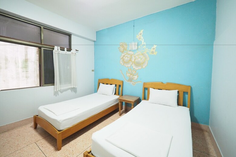Hotel No.7 Guest House