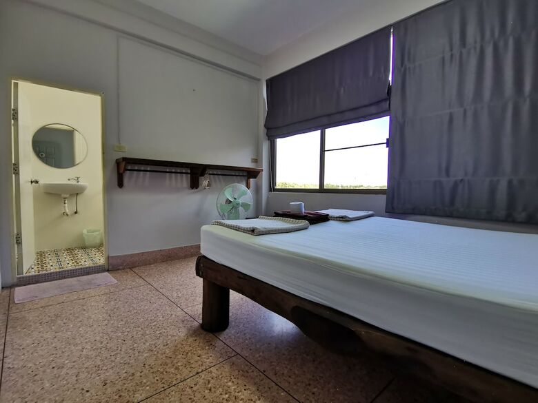 Hotel No.7 Guest House