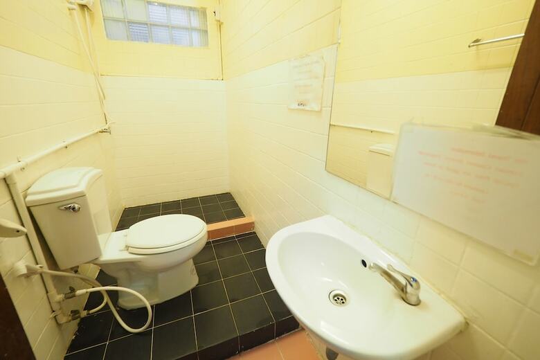 Hotel No.7 Guest House