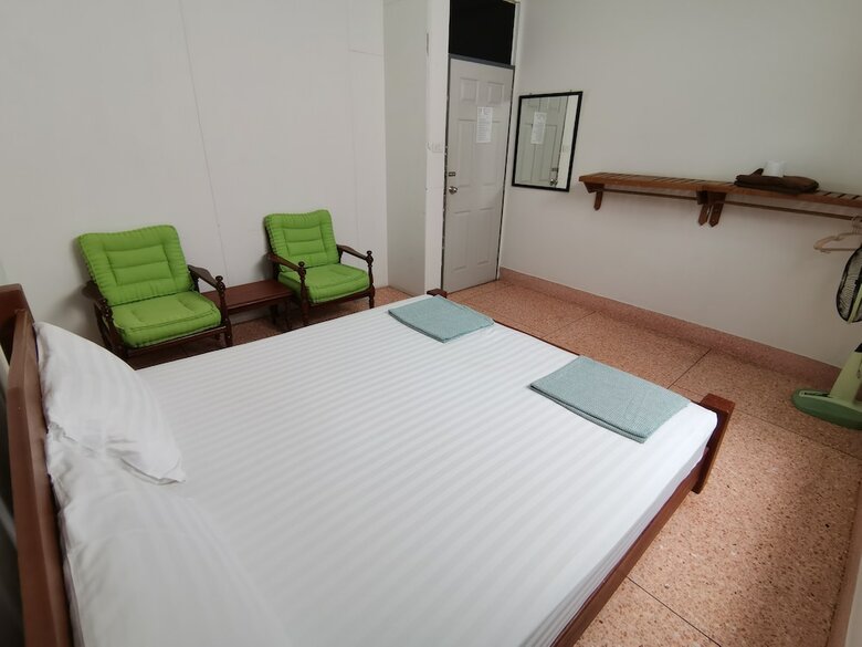 Hotel No.7 Guest House