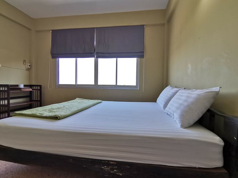 Hotel No.7 Guest House