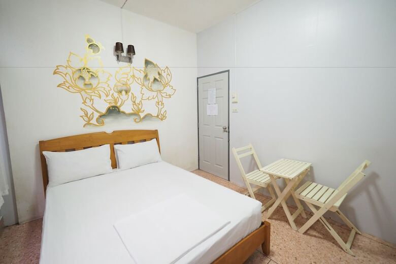 Hotel No.7 Guest House