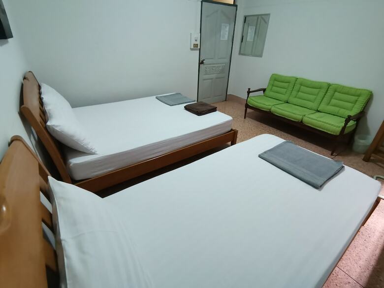 Hotel No.7 Guest House