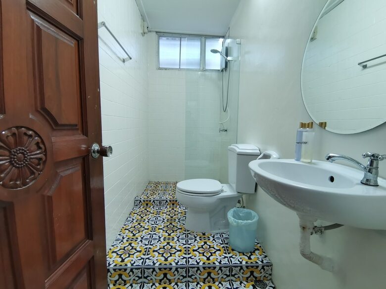 Hotel No.7 Guest House
