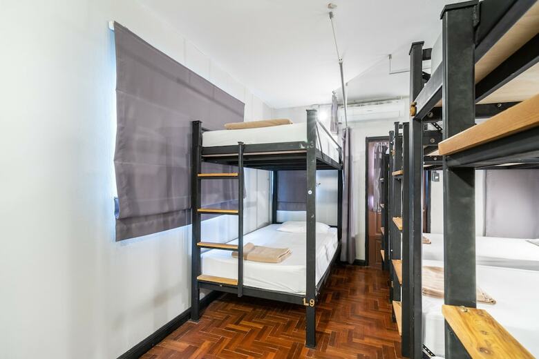 Hostal Oyo 677 Le Loftel Hostel Chiang Mai