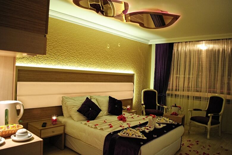 Dora Beach Hotel