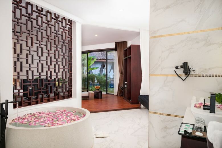 Hotel The Embassy Angkor Resort & Spa