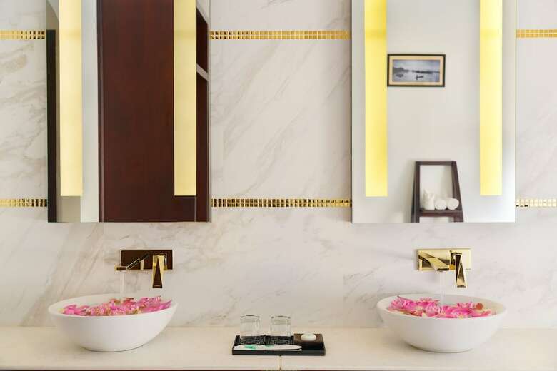 Hotel The Embassy Angkor Resort & Spa