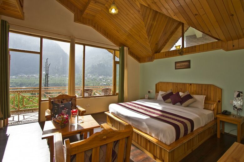 Hotel Oyo 8866 Mountain Face Cottage