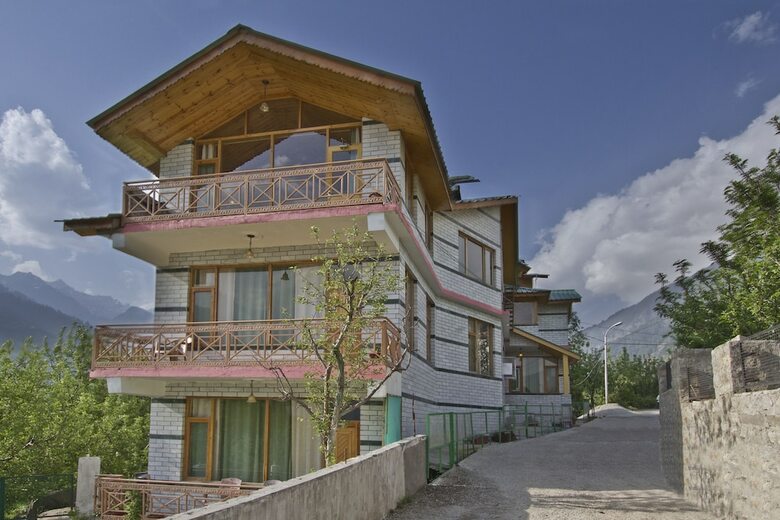 Hotel Oyo 8866 Mountain Face Cottage