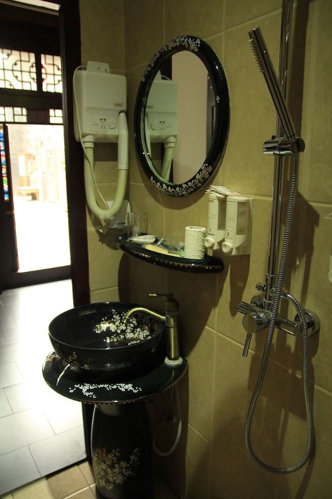 Pingyao Yiguan Folk Custom Hotel