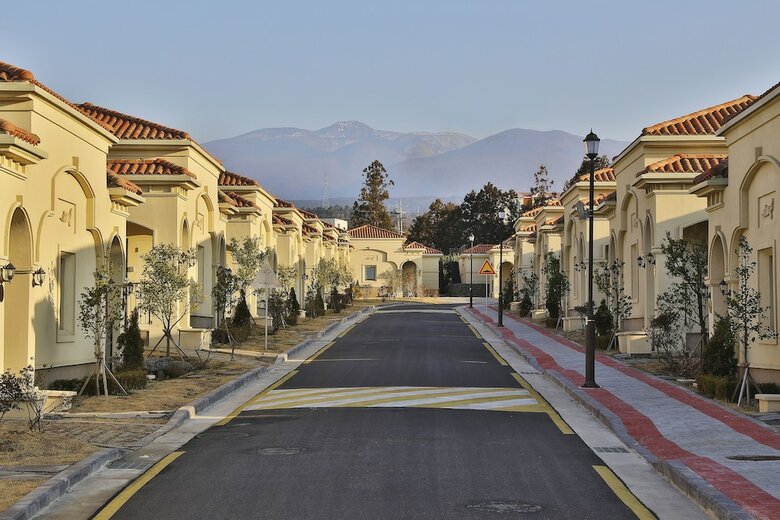 Camphortree Hotel & Resort