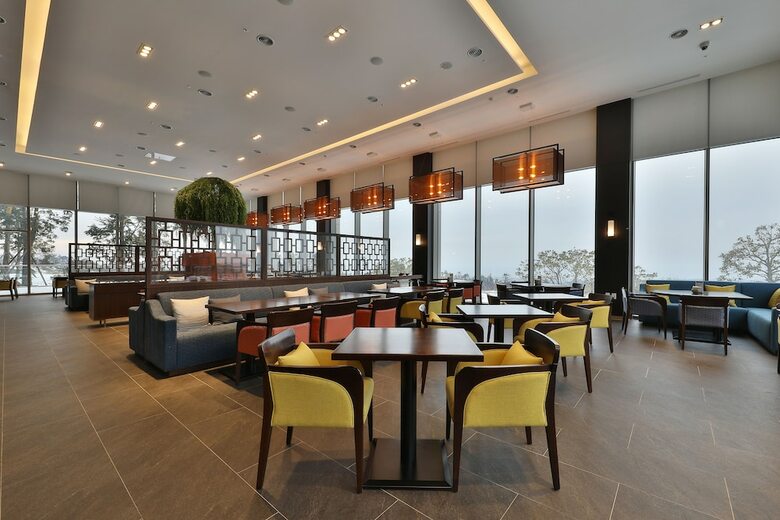 Camphortree Hotel & Resort