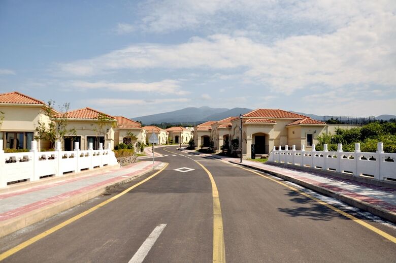 Camphortree Hotel & Resort