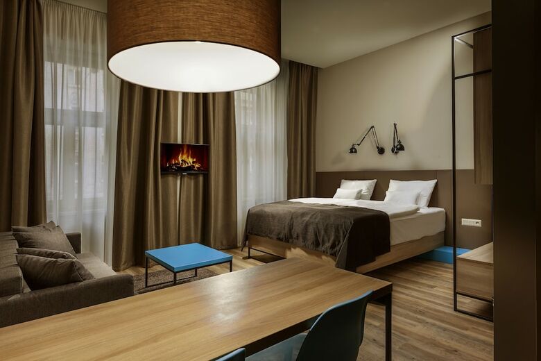 Hotel Avenue Legerova 19