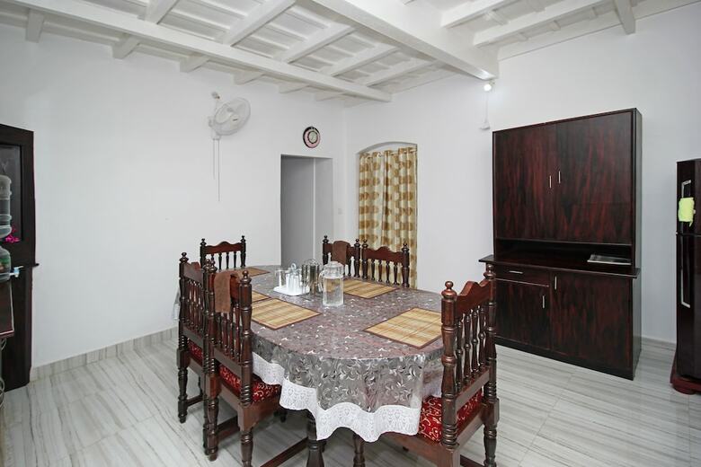 Hotel Oyo 7170 Home Stay Vintage Villa