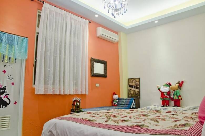 Bed & Breakfast Sun Moon Star Home