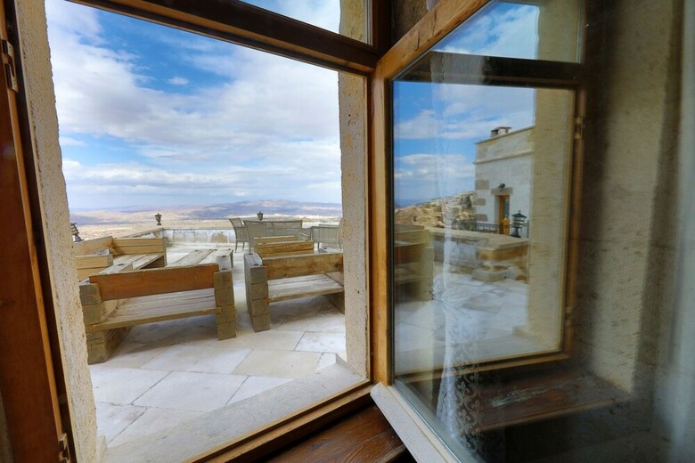 Pension Eyes Of Cappadocia Cave Hotel