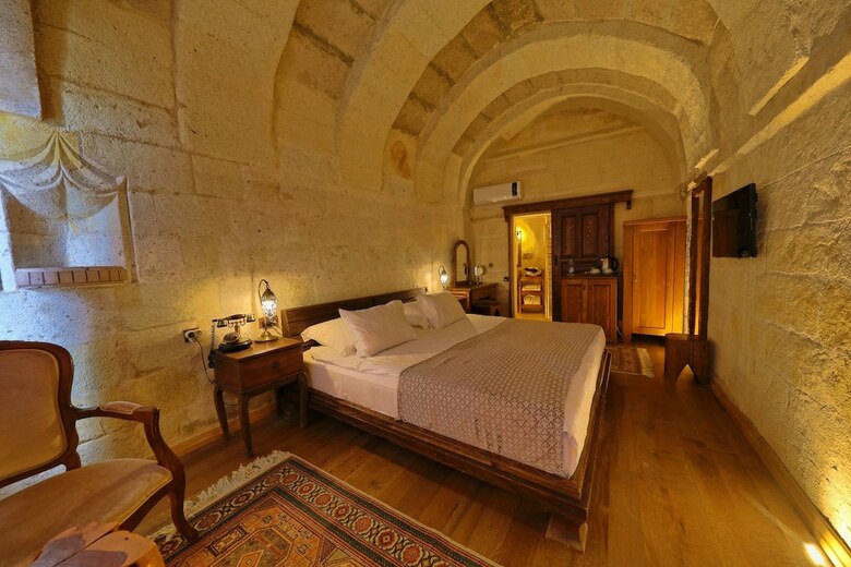 Pension Eyes Of Cappadocia Cave Hotel