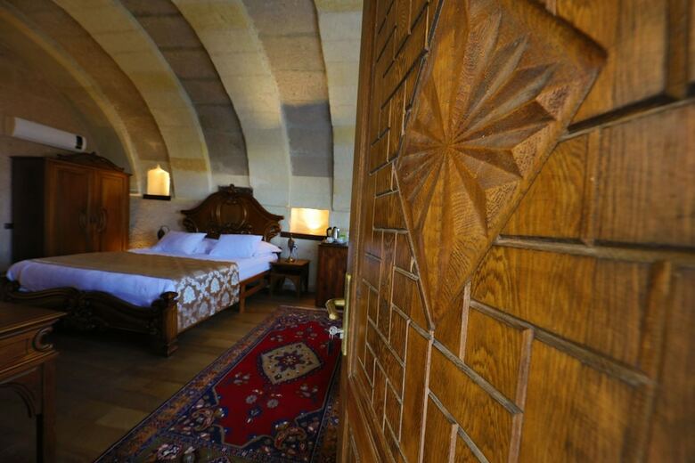 Pension Eyes Of Cappadocia Cave Hotel