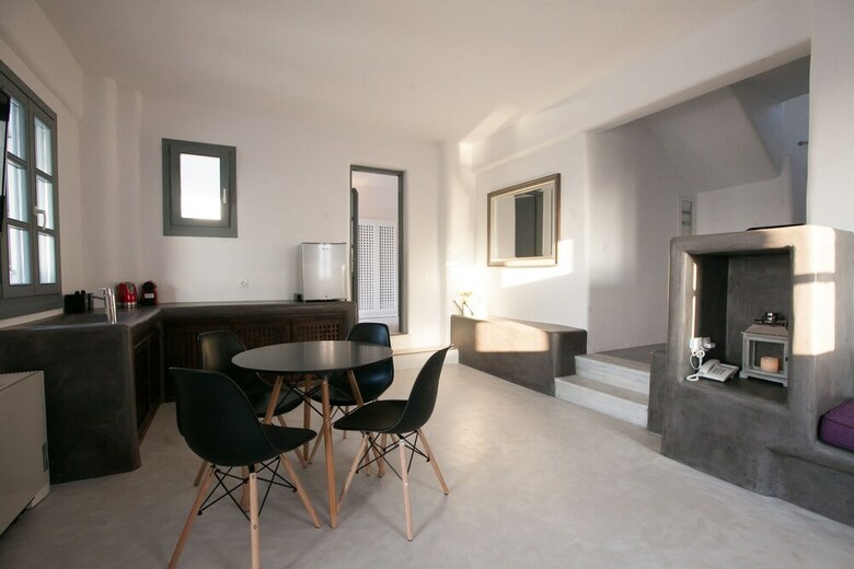 Hotel Adelante 88
