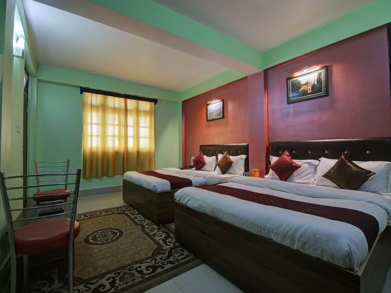 Hotel Oyo 4547 Himalayan Gateway Residency