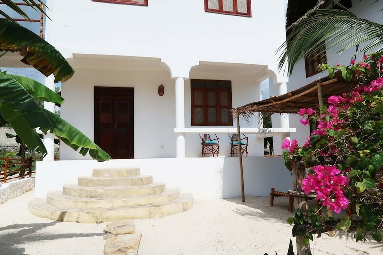 Bed & Breakfast Moonshine Villa